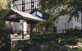 Old Mill Toronto Hotel
